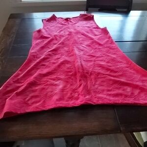 NEW INITIATIVES  PINK SUMMER TOP/B2B